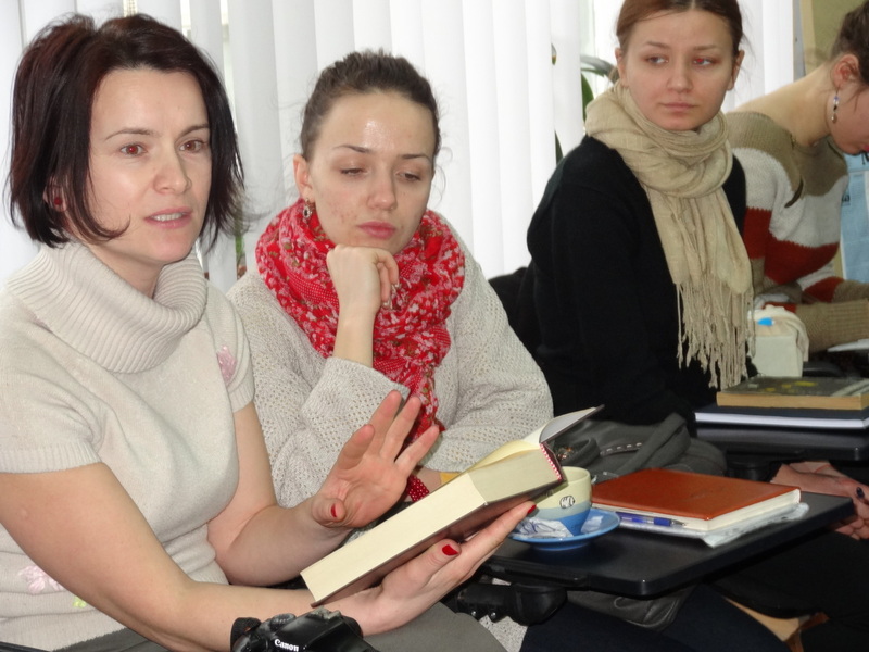 Madame Adela Manole, professeur de la langue greque a la Faculte des Lettres, UEM